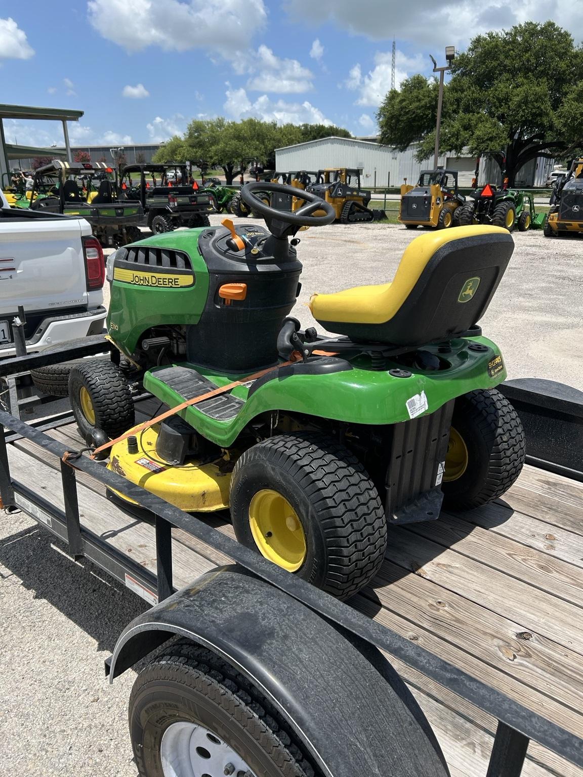 2017 John Deere E110 Image
