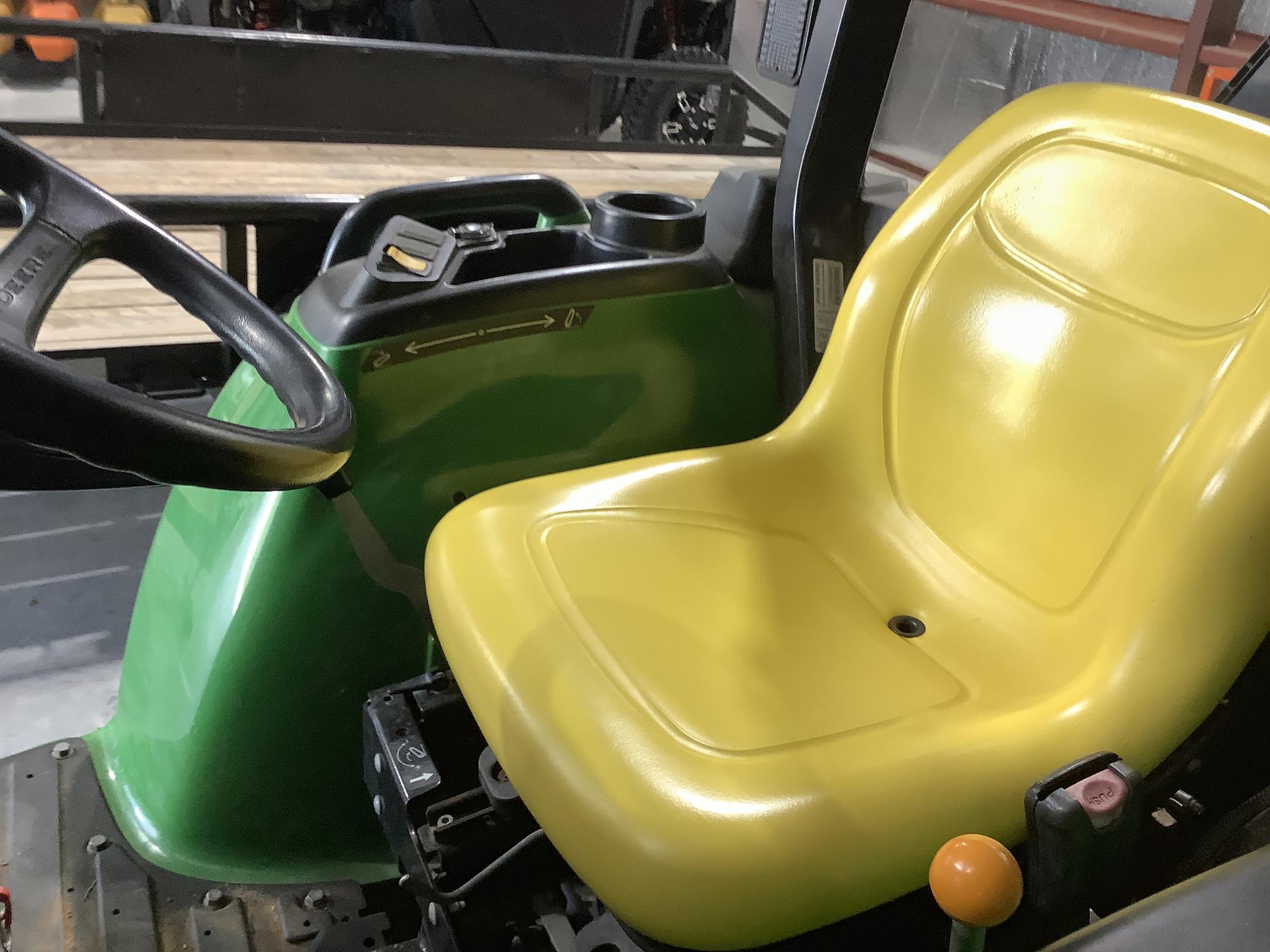 2018 John Deere 3032E Image