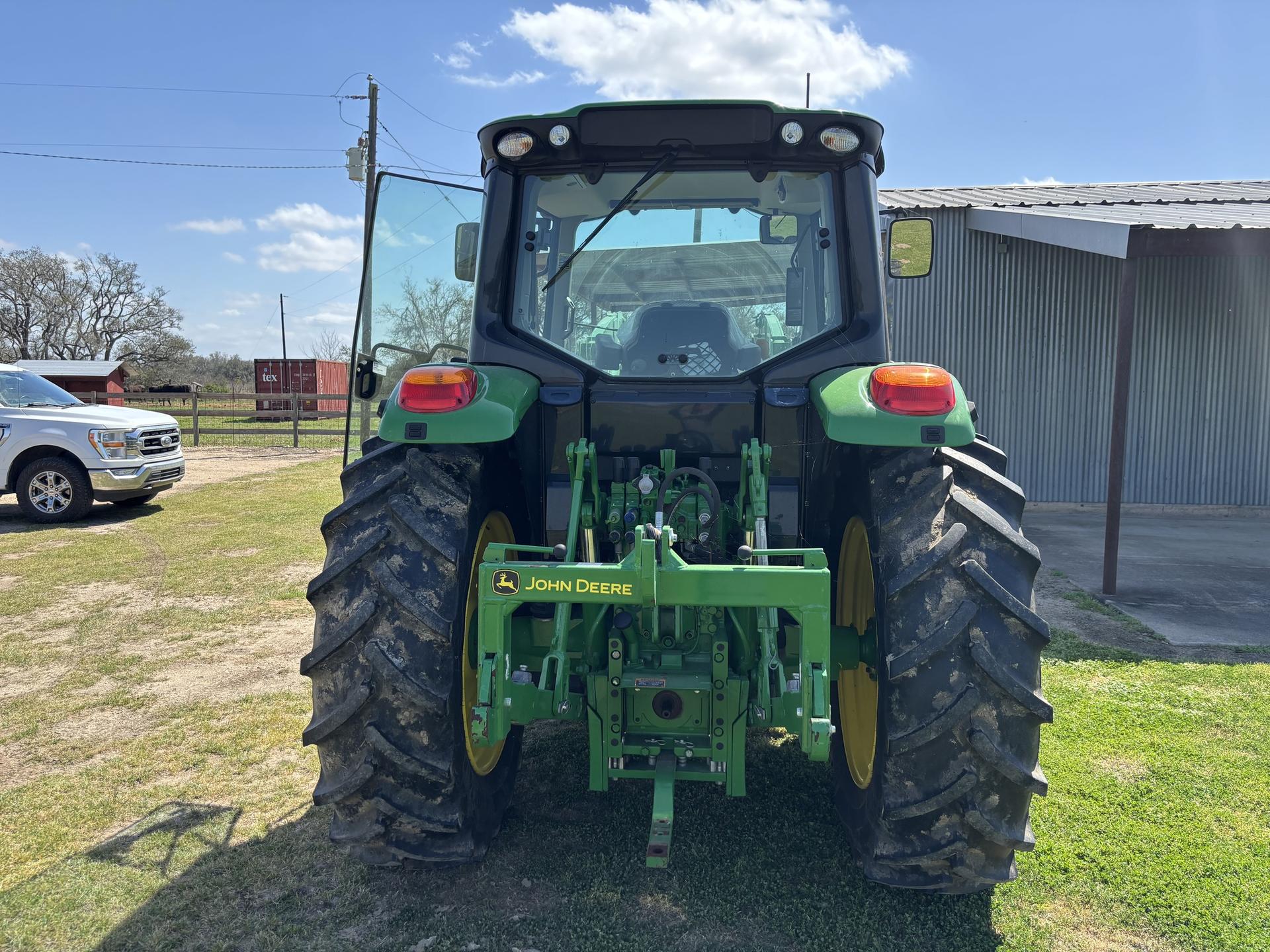 2022 John Deere 6120M Image