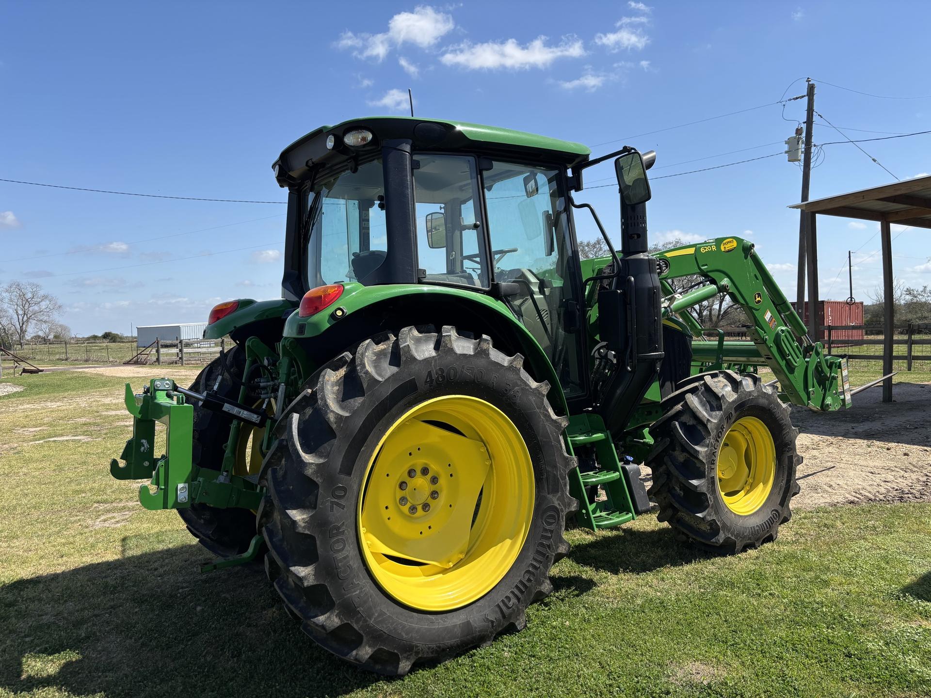 2022 John Deere 6120M Image
