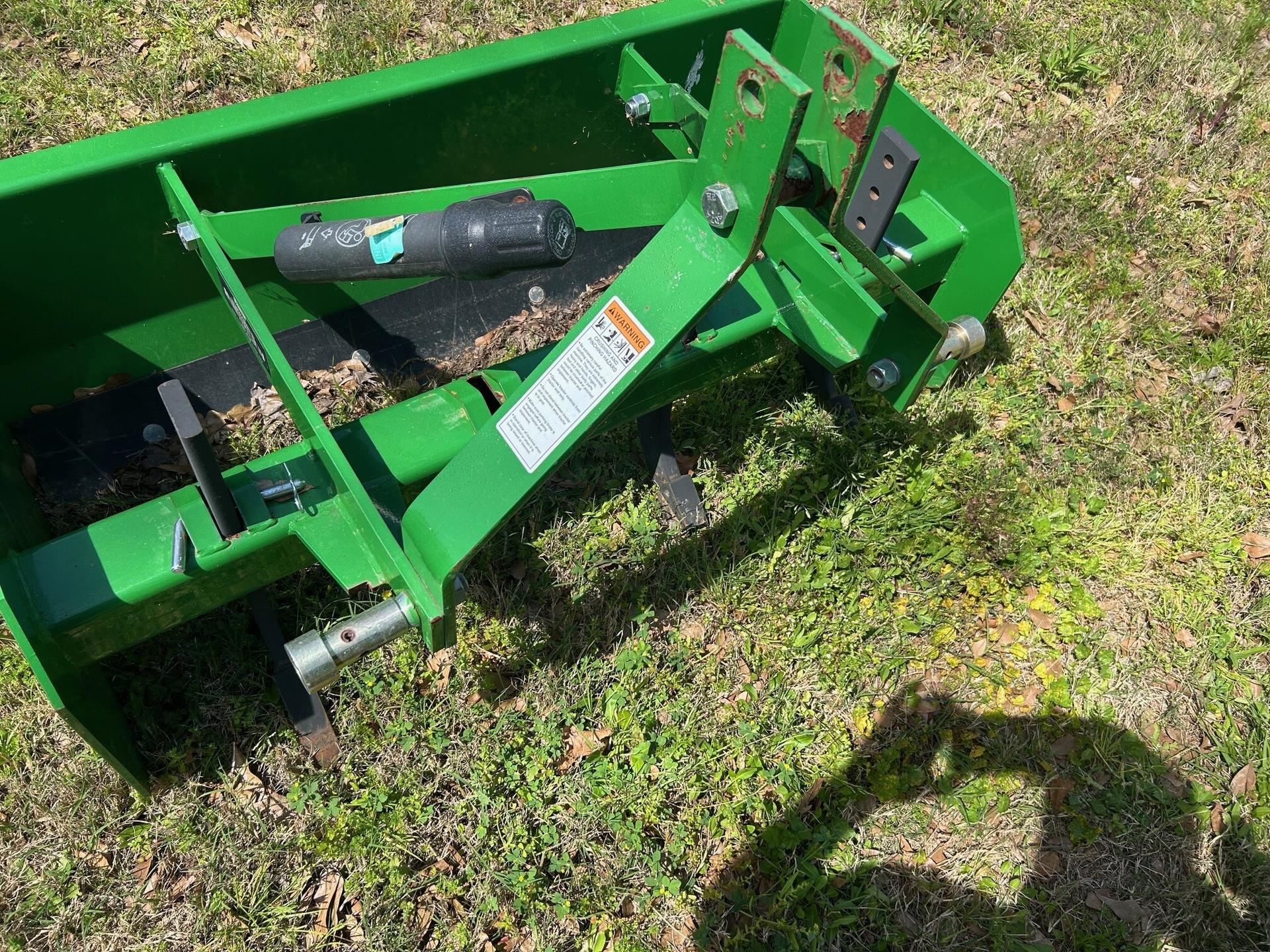 2022 John Deere 1025R Image