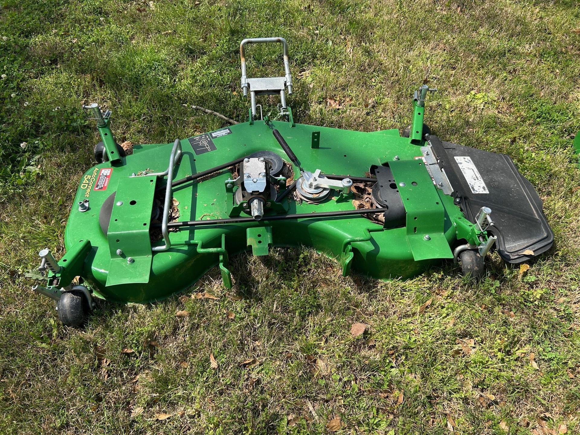 2022 John Deere 1025R Image
