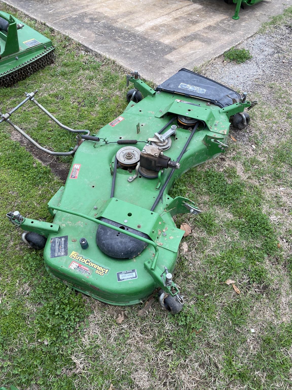 2014 John Deere 1025R Image