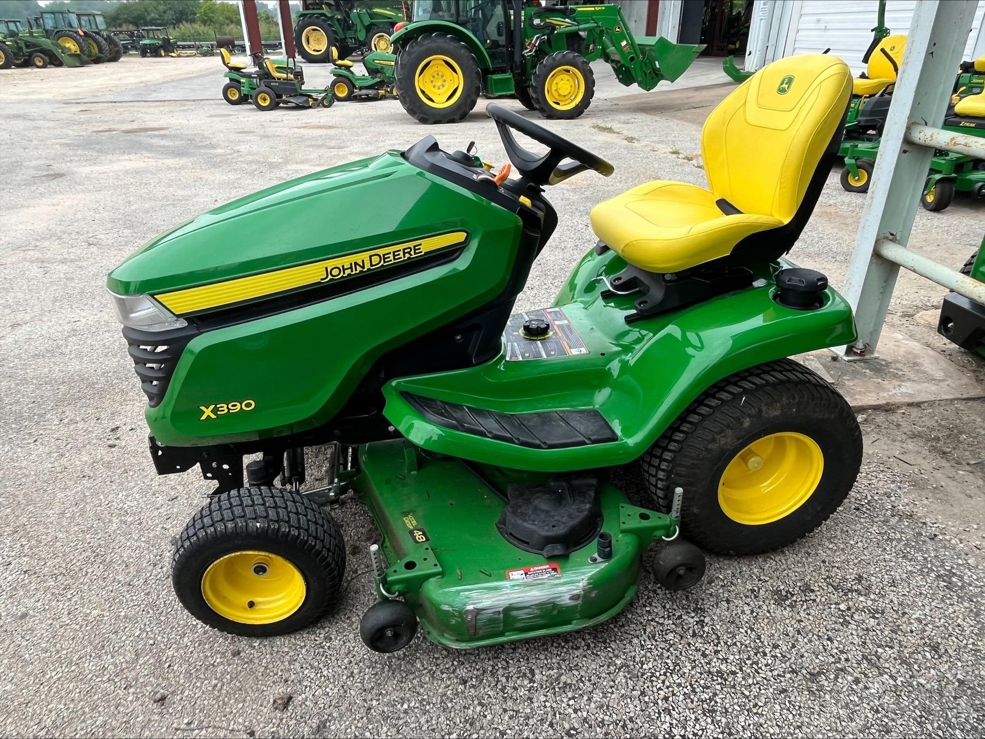 2023 John Deere X390 Image