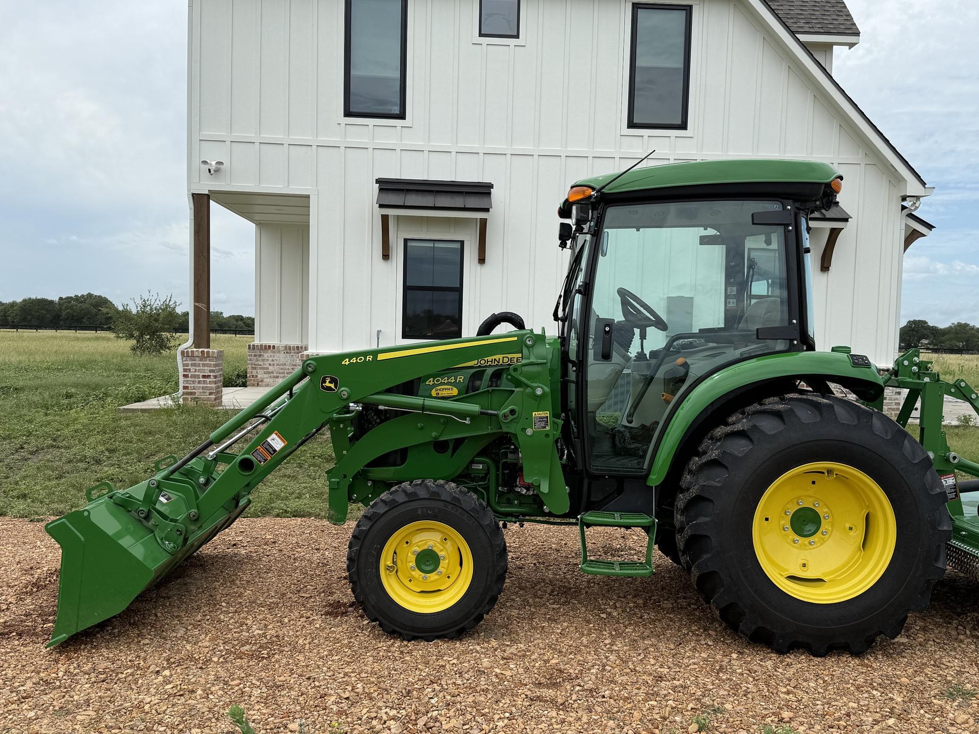 2024 John Deere 4044R Image