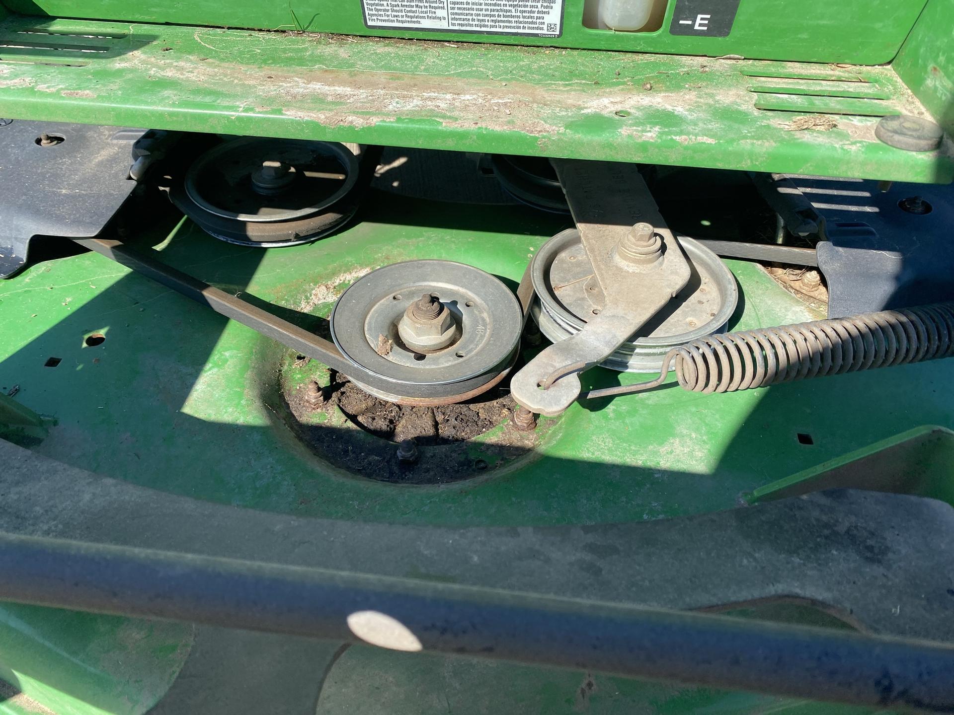 2023 John Deere Z720E Image