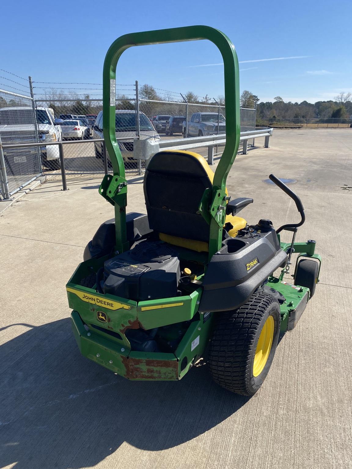 2023 John Deere Z720E Image