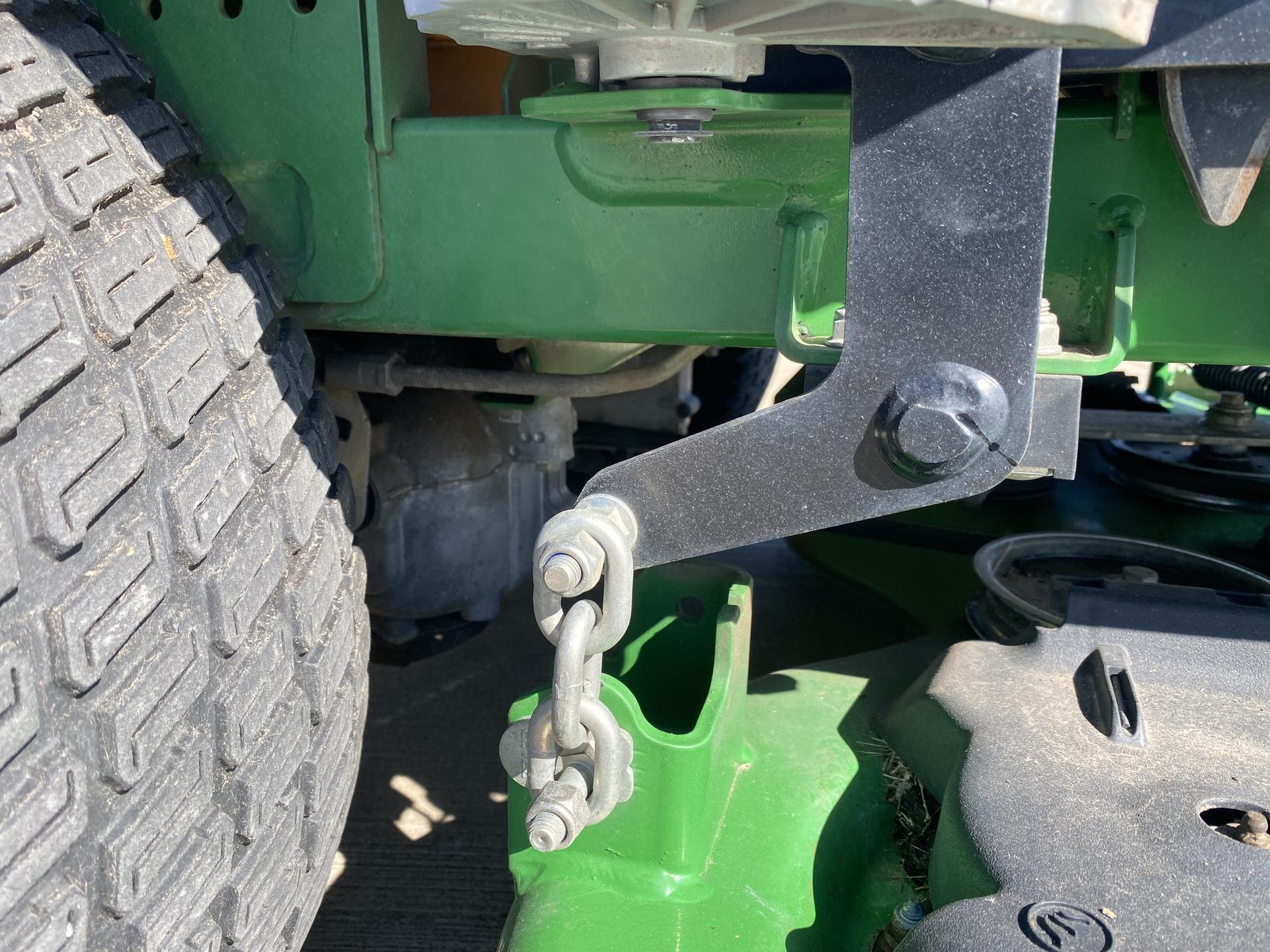 2023 John Deere Z720E Image