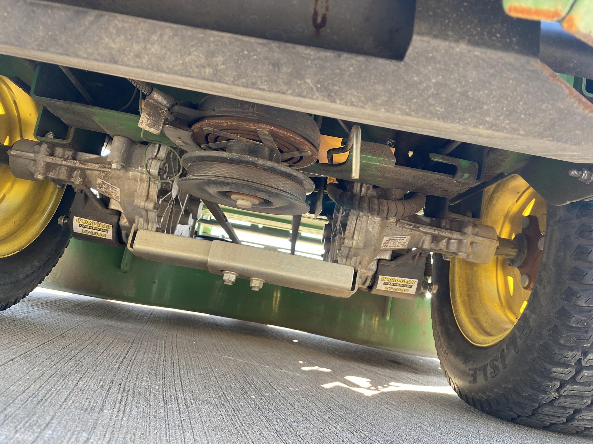 2023 John Deere Z720E Image