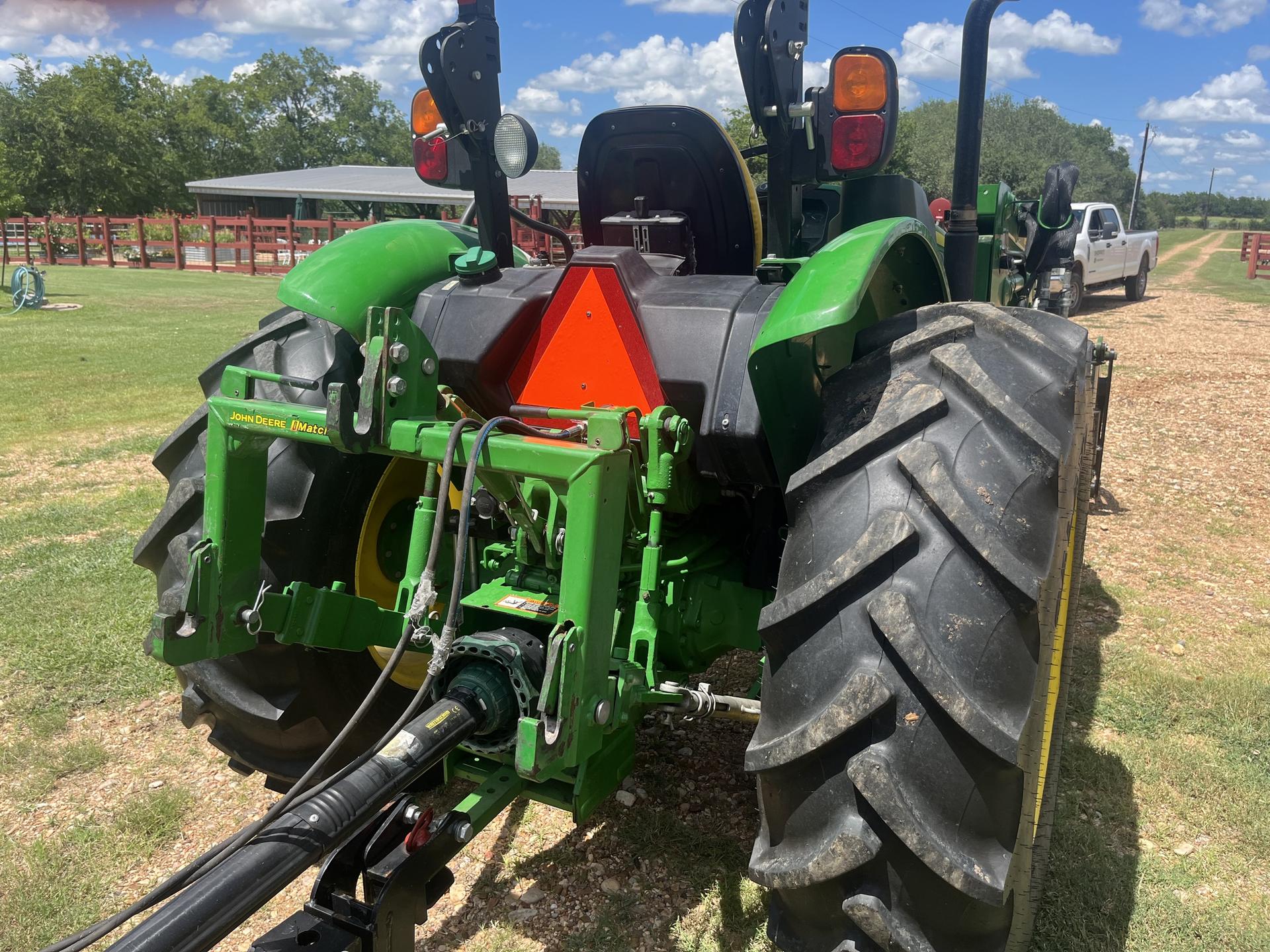 2022 John Deere 5065E Image