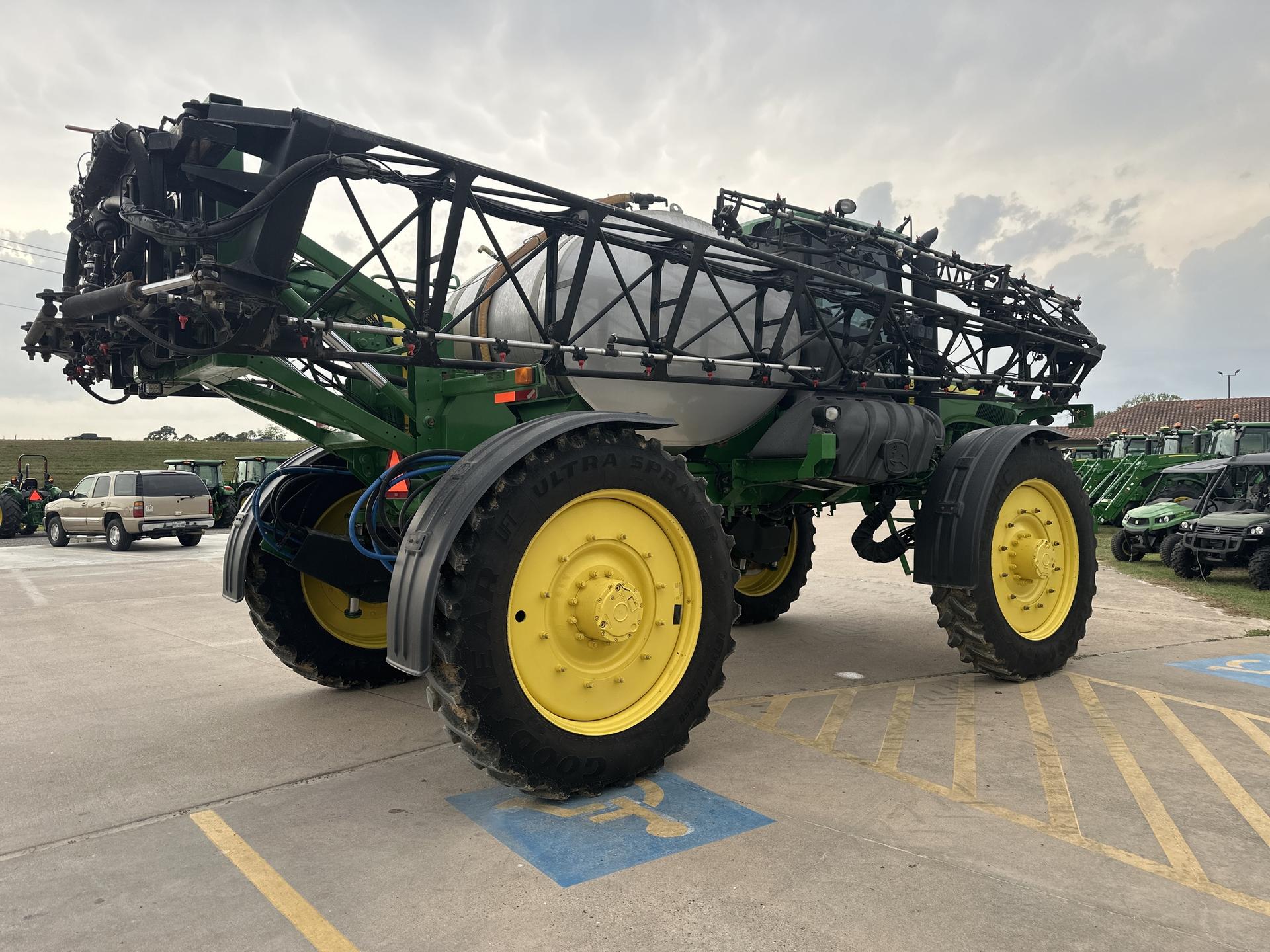 2005 John Deere 4920 Image
