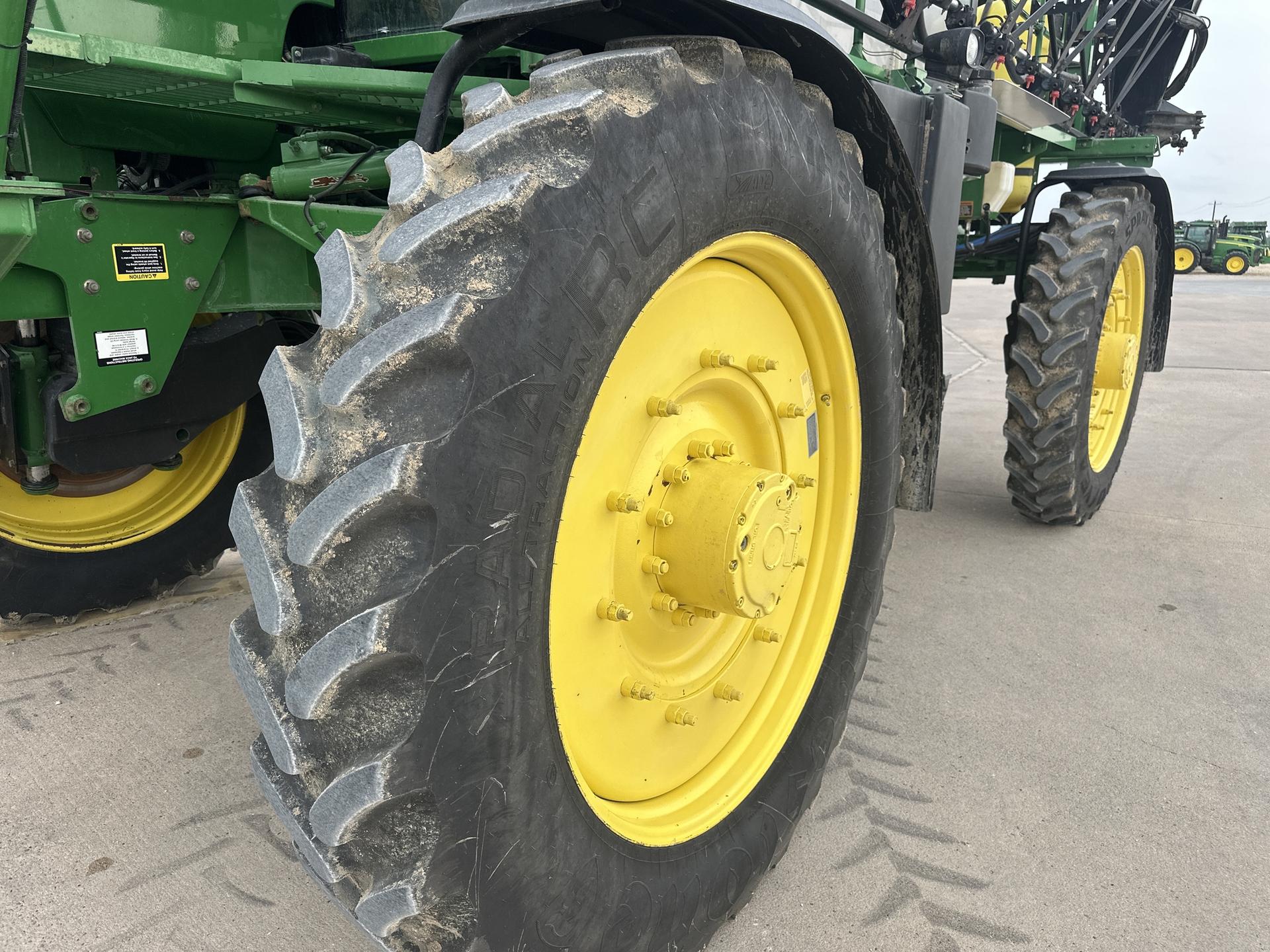 2005 John Deere 4920 Image