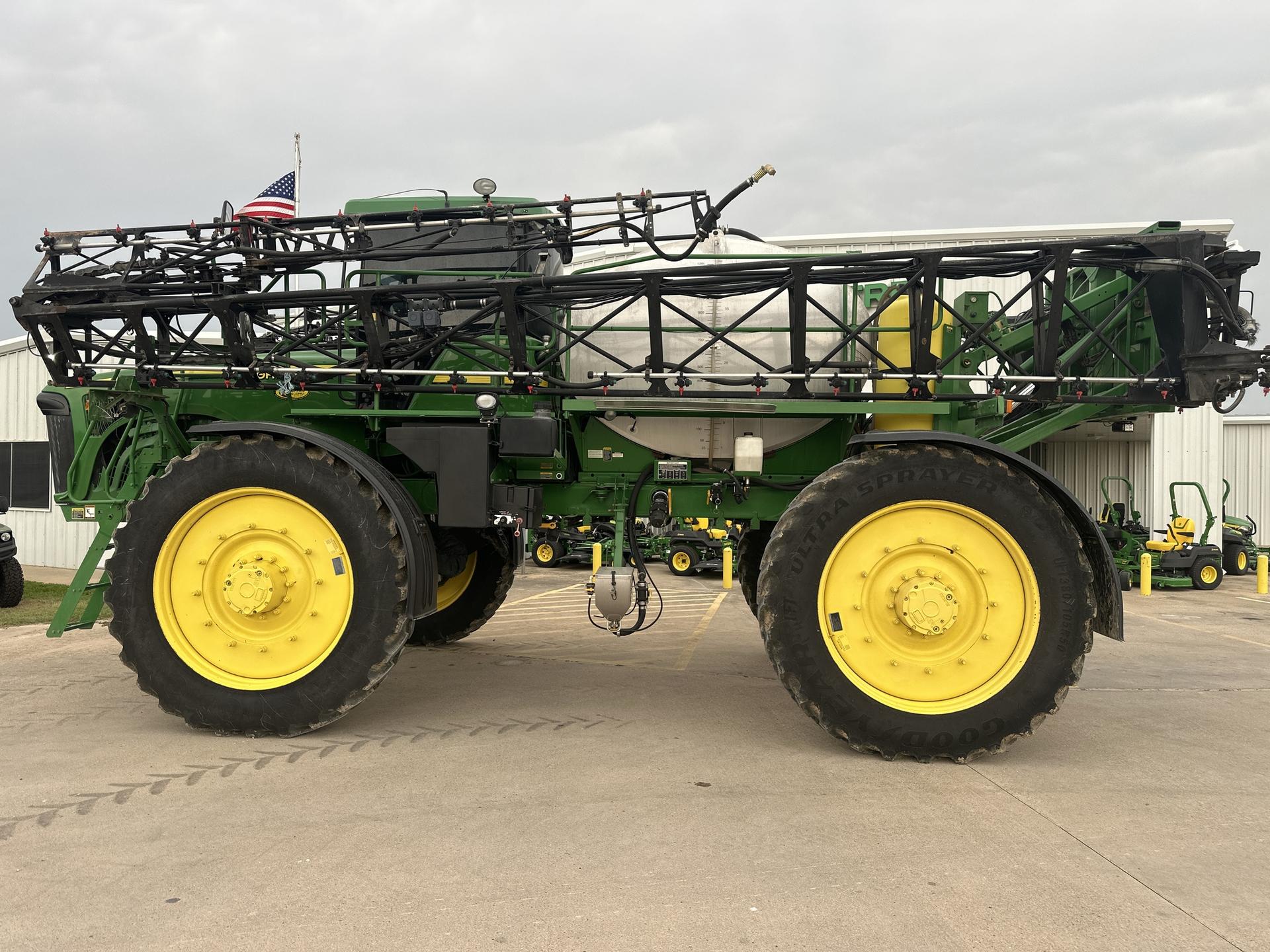 2005 John Deere 4920 Image
