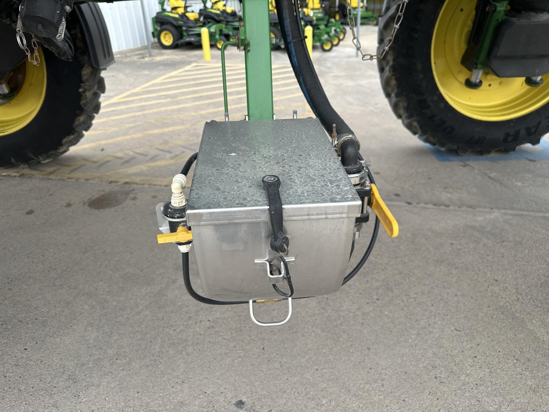 2005 John Deere 4920 Image