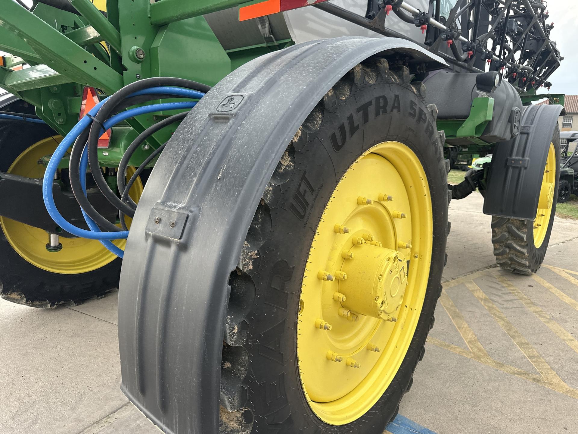 2005 John Deere 4920 Image