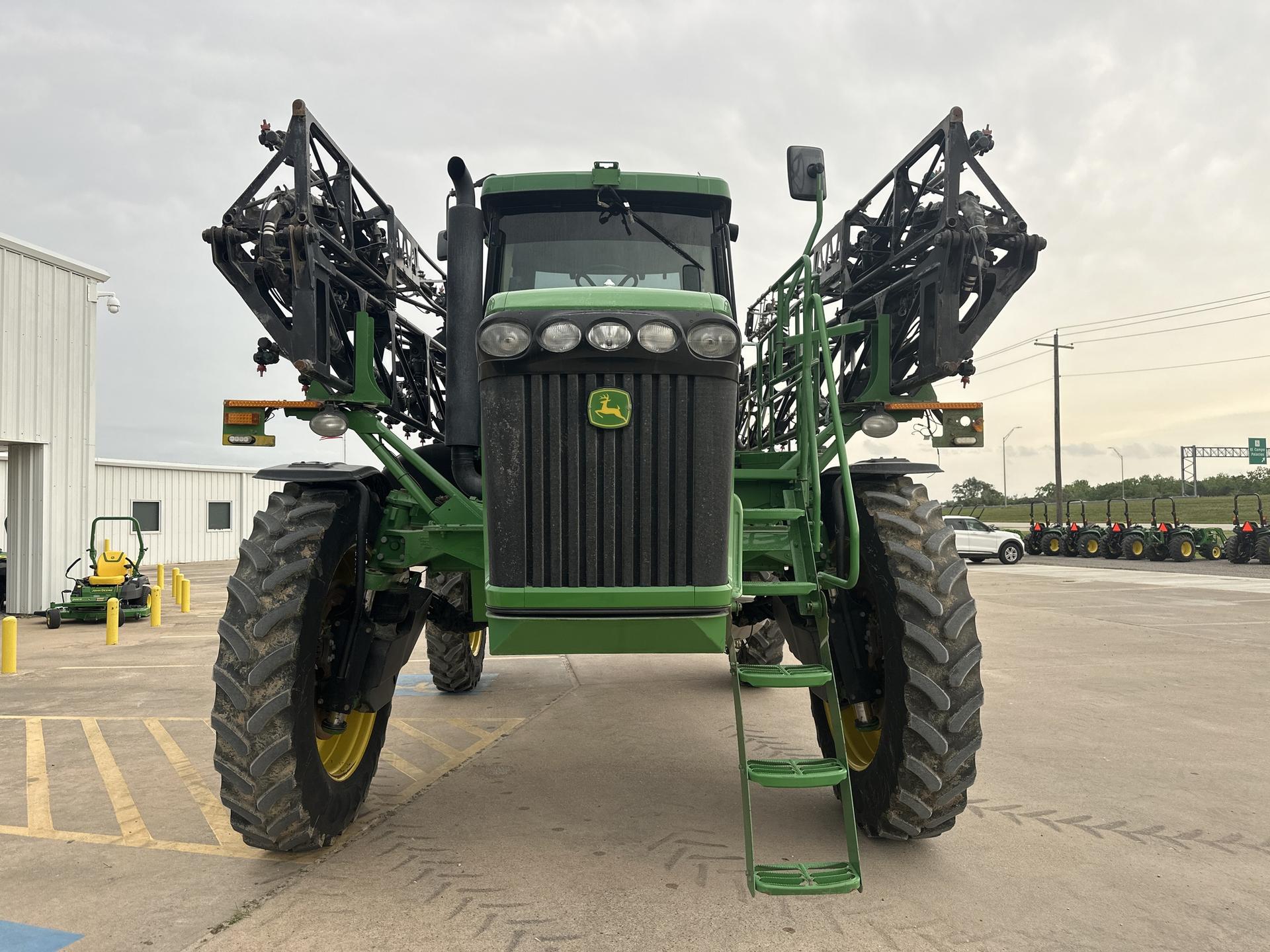 2005 John Deere 4920 Image