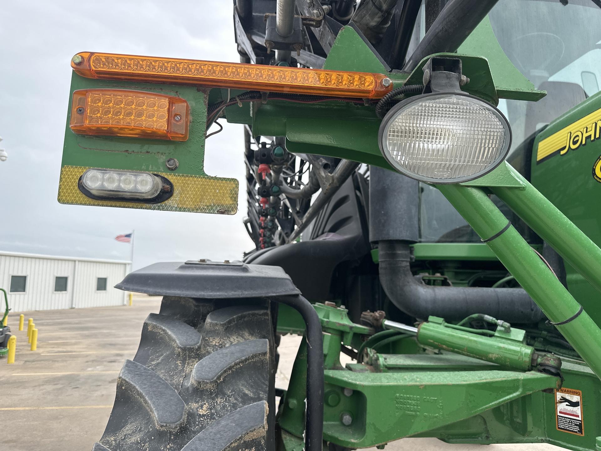 2005 John Deere 4920 Image