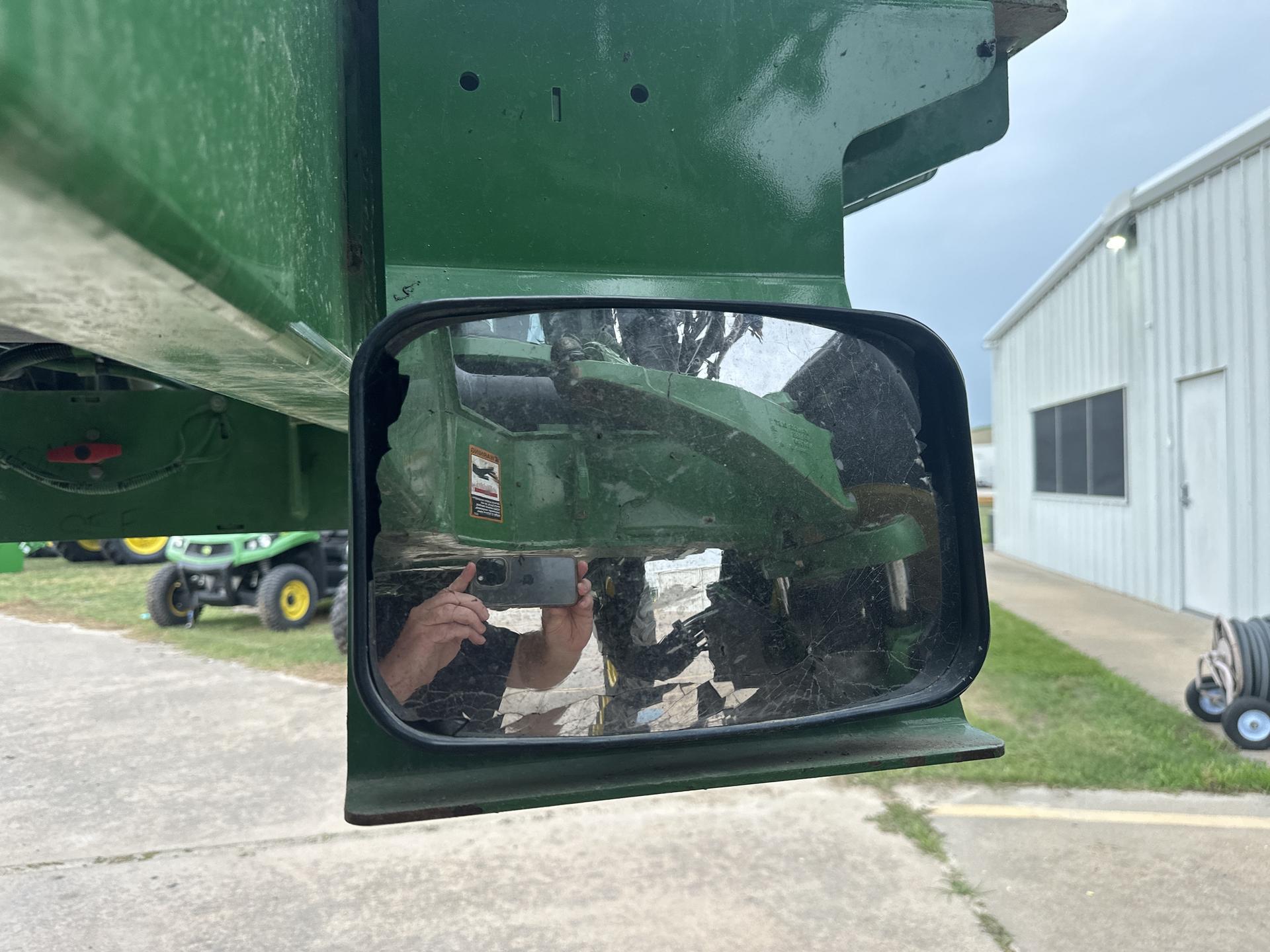2005 John Deere 4920 Image