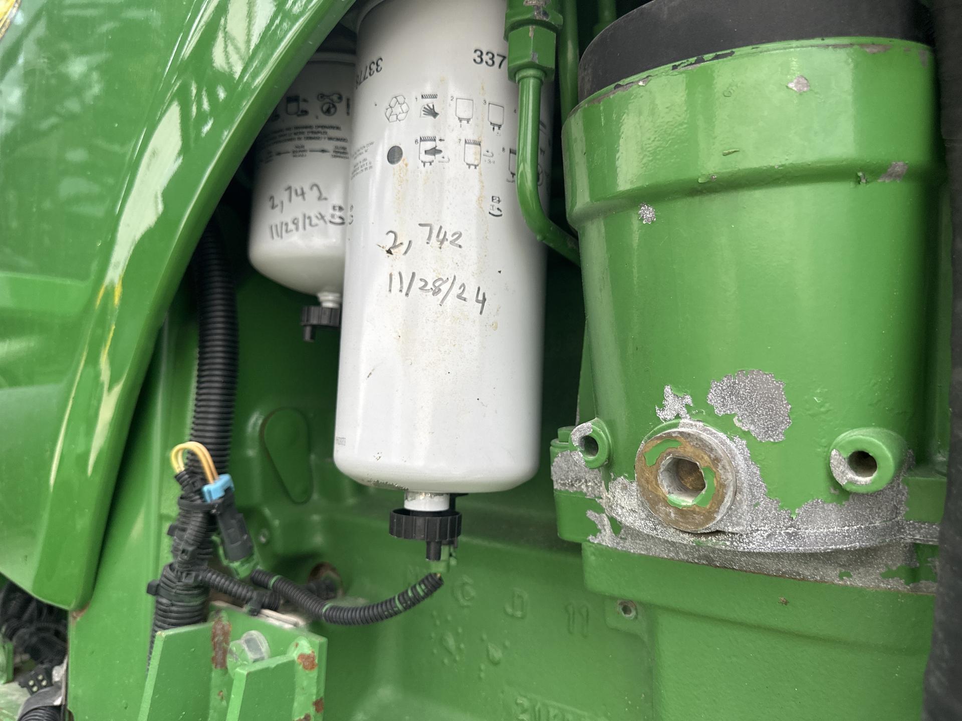 2005 John Deere 4920 Image