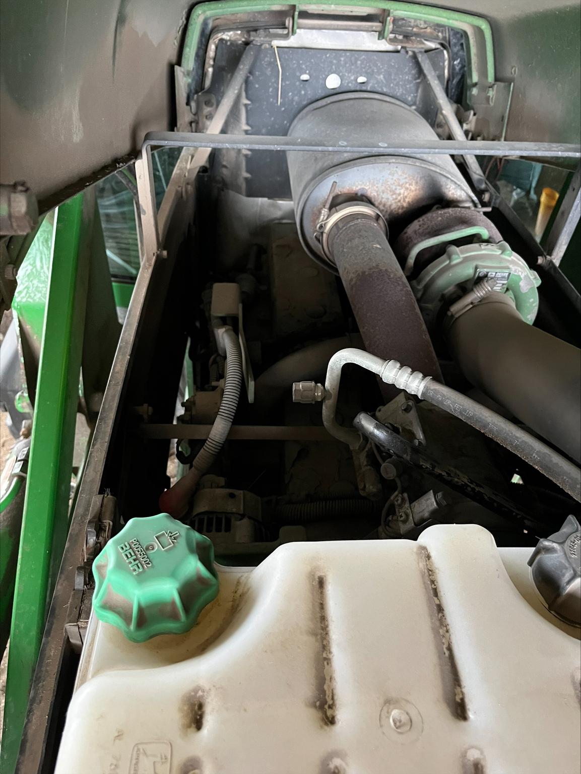 2002 John Deere 7510 Image