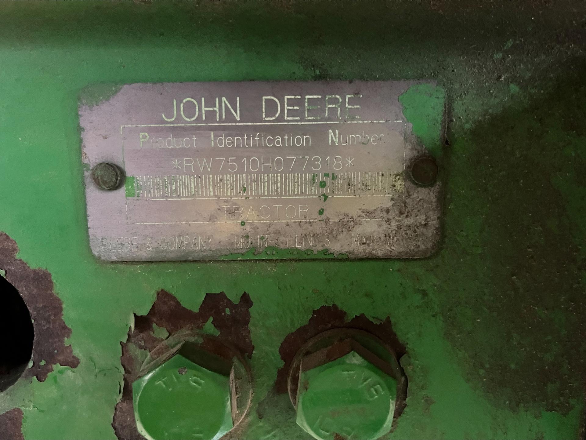 2002 John Deere 7510 Image