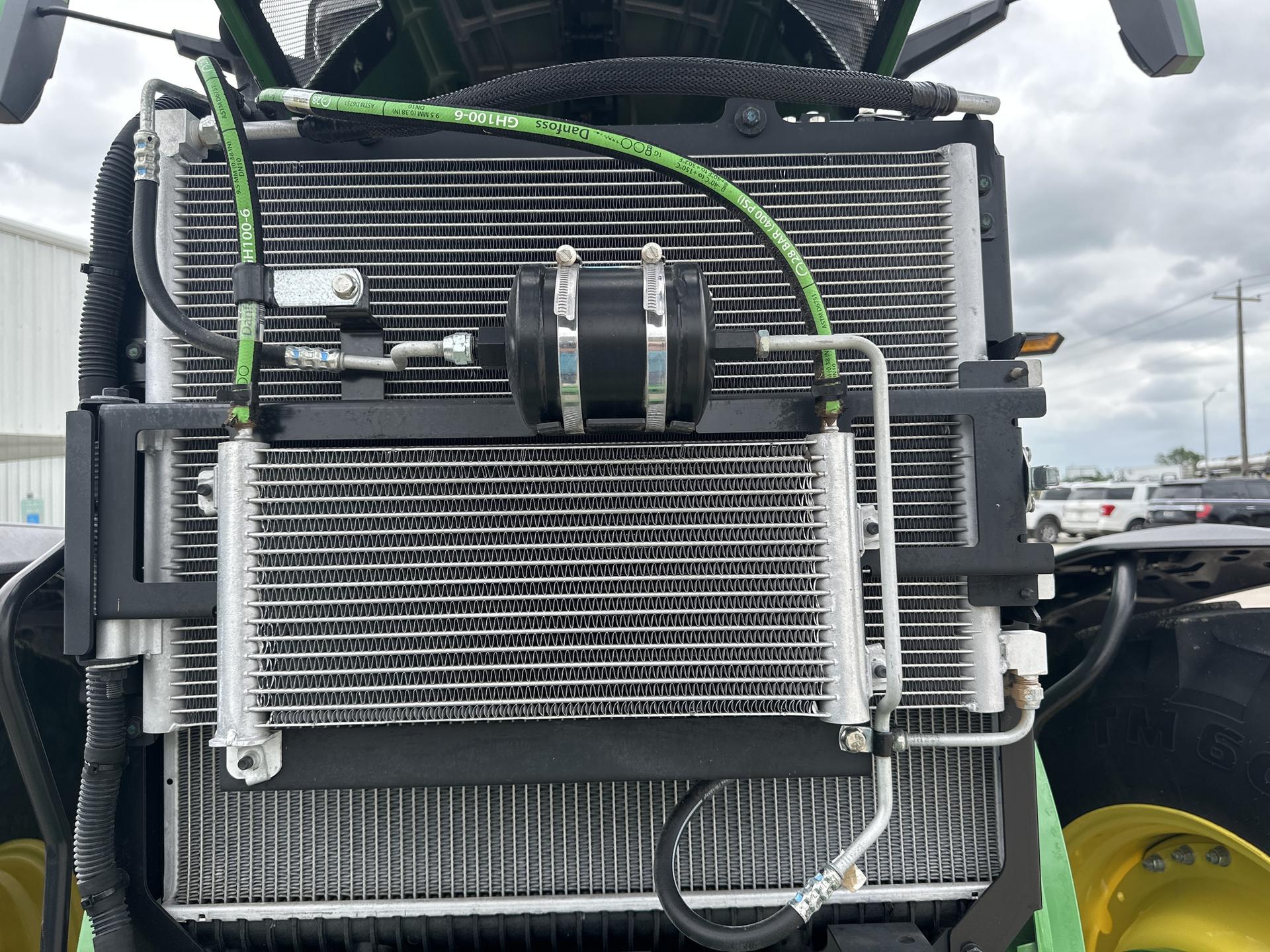 2023 John Deere 7R 230 Image