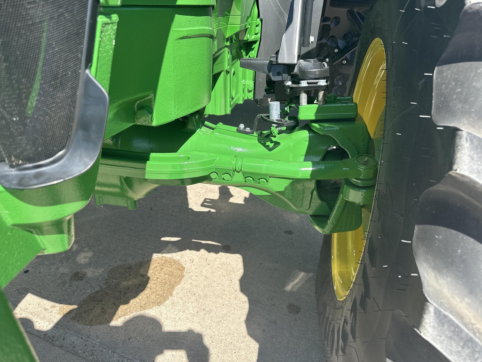 2023 John Deere 7R 230 Image