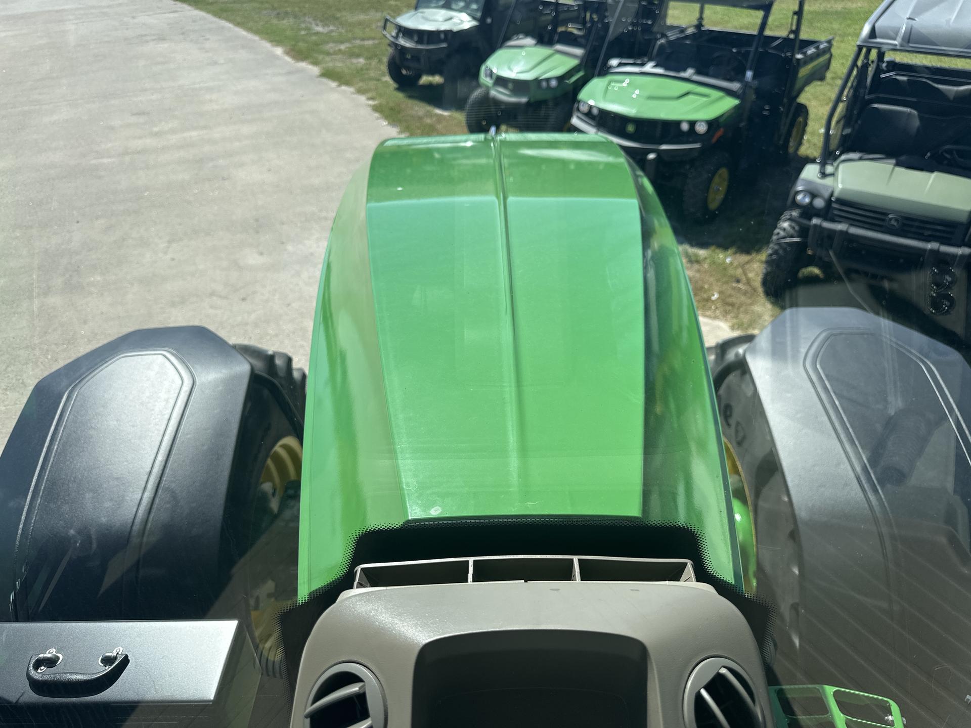 2023 John Deere 7R 230 Image