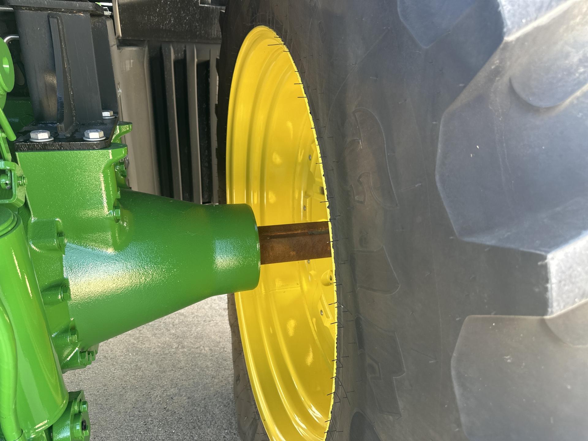 2023 John Deere 7R 230 Image