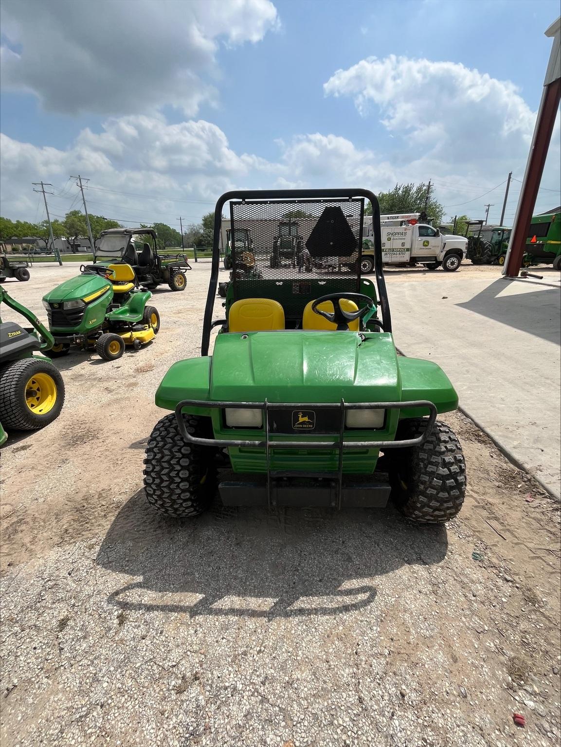 2005 John Deere 4X2 Image