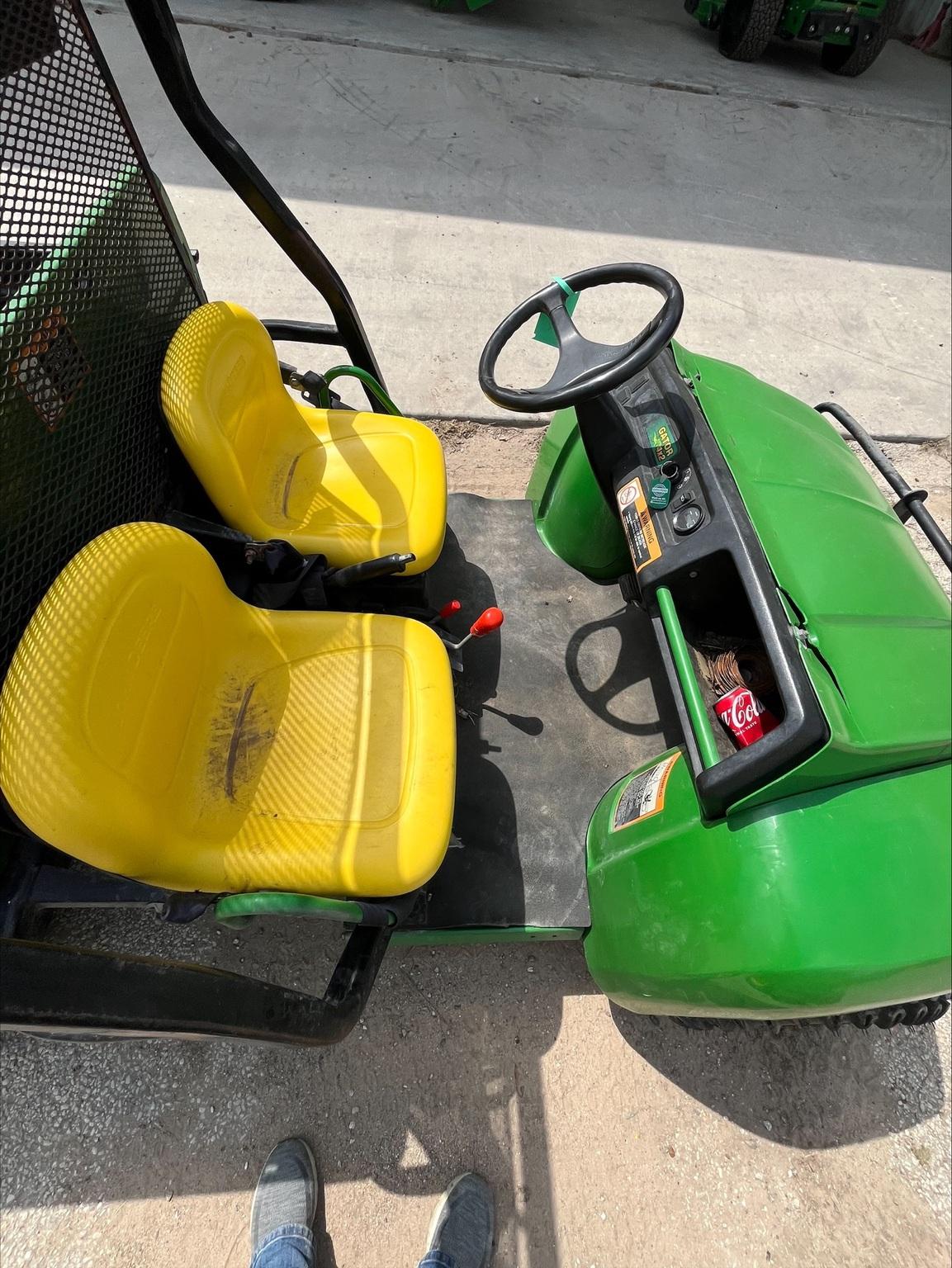 2005 John Deere 4X2 Image