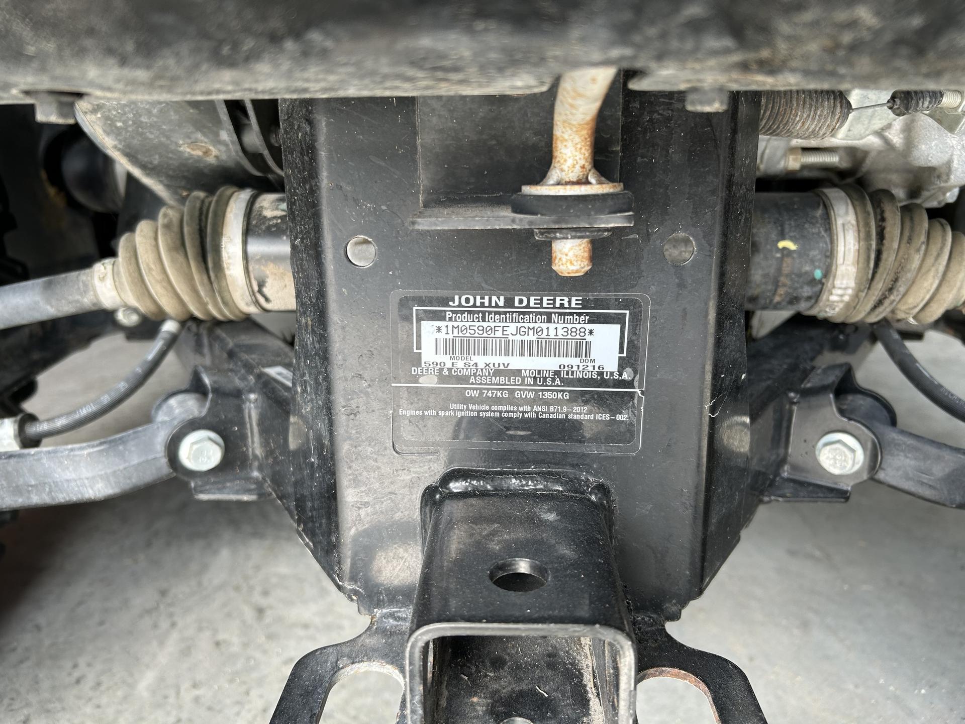 2016 John Deere XUV 590i Image