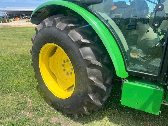 2021 John Deere 5055E Image