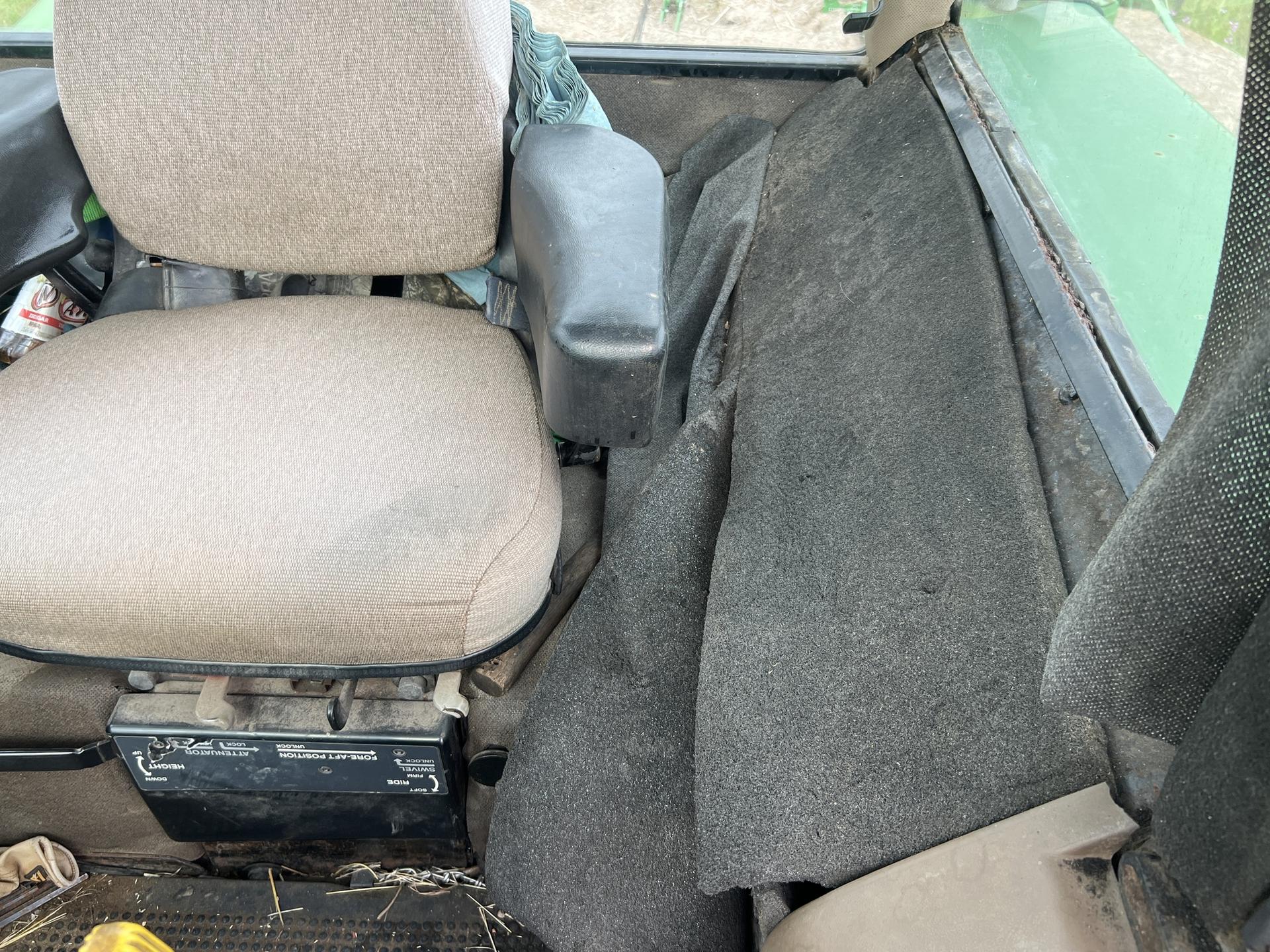 1990 John Deere 4555 Image