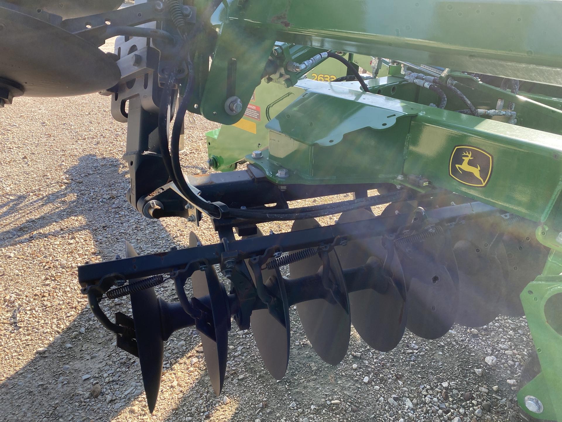 2023 John Deere 2633 Image