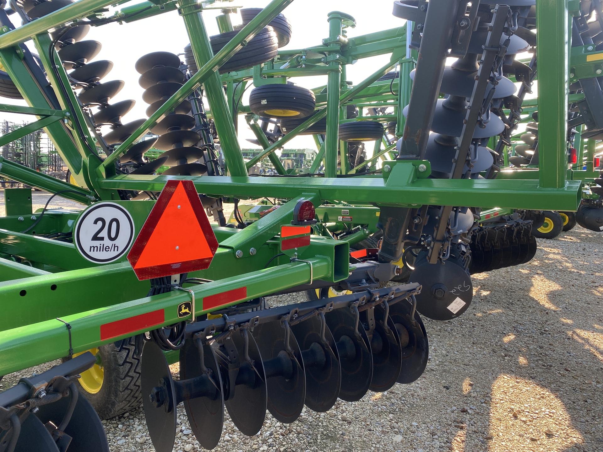 2023 John Deere 2633 Image