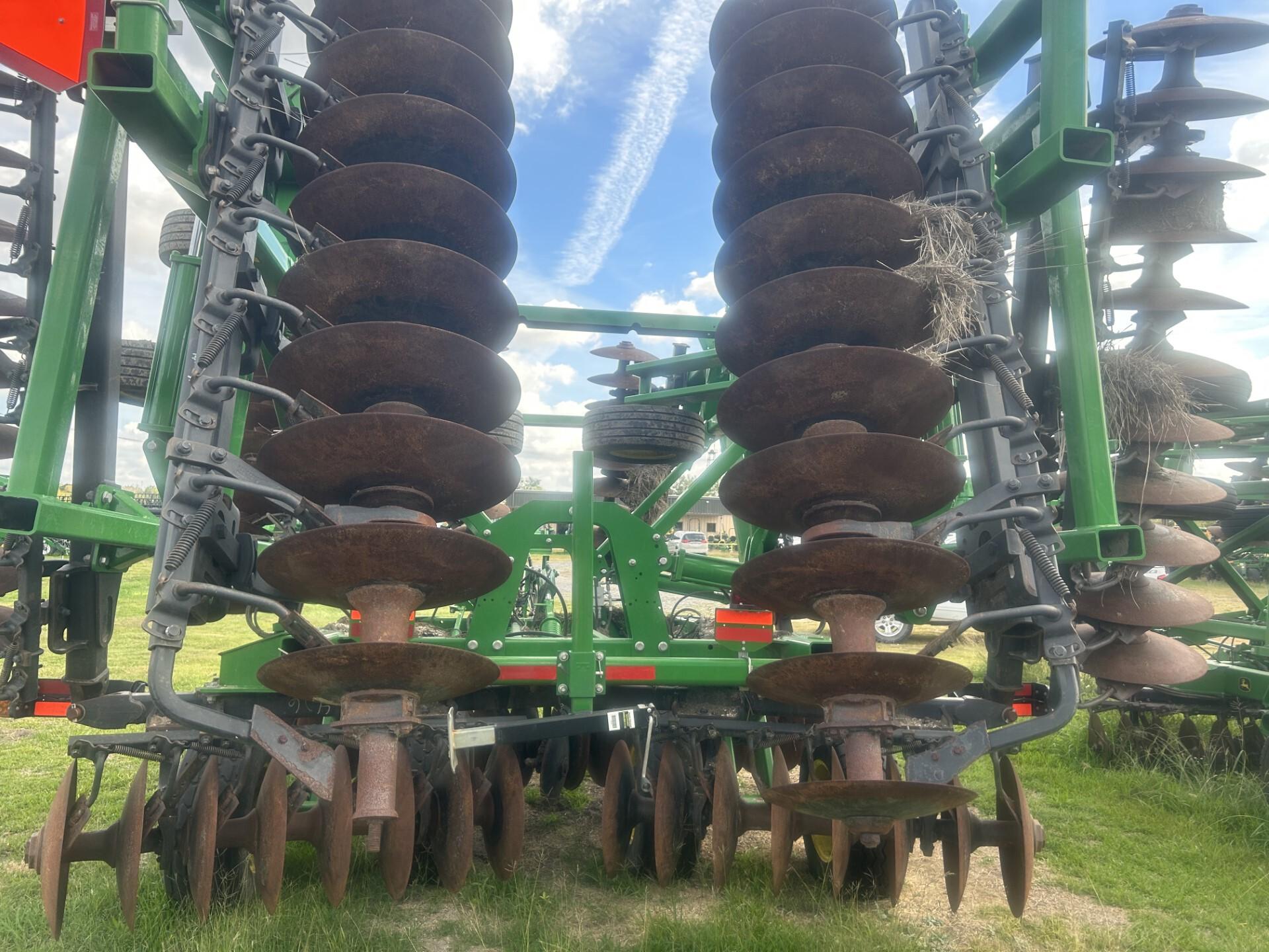 2022 John Deere 2633 40’8″ Image