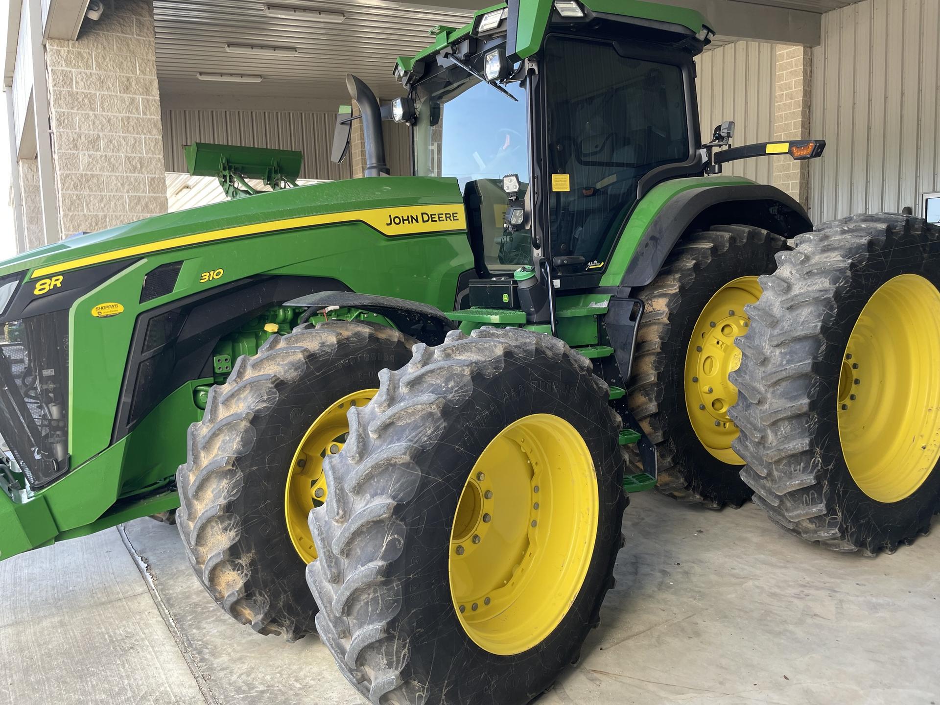 2023 John Deere 8R 310 Image