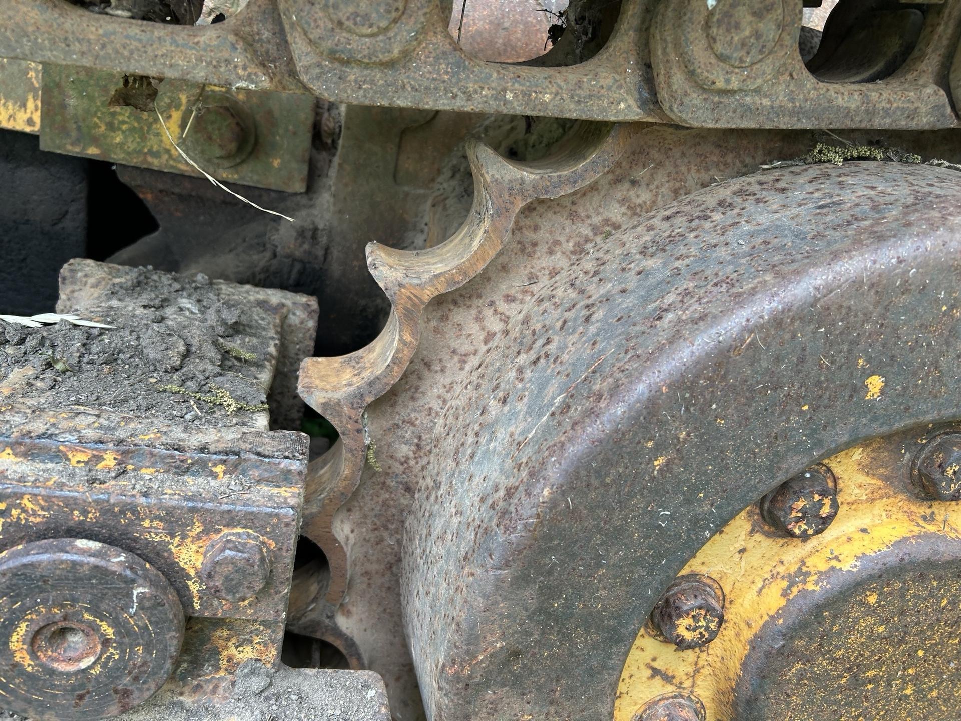 1985 John Deere 555A Image
