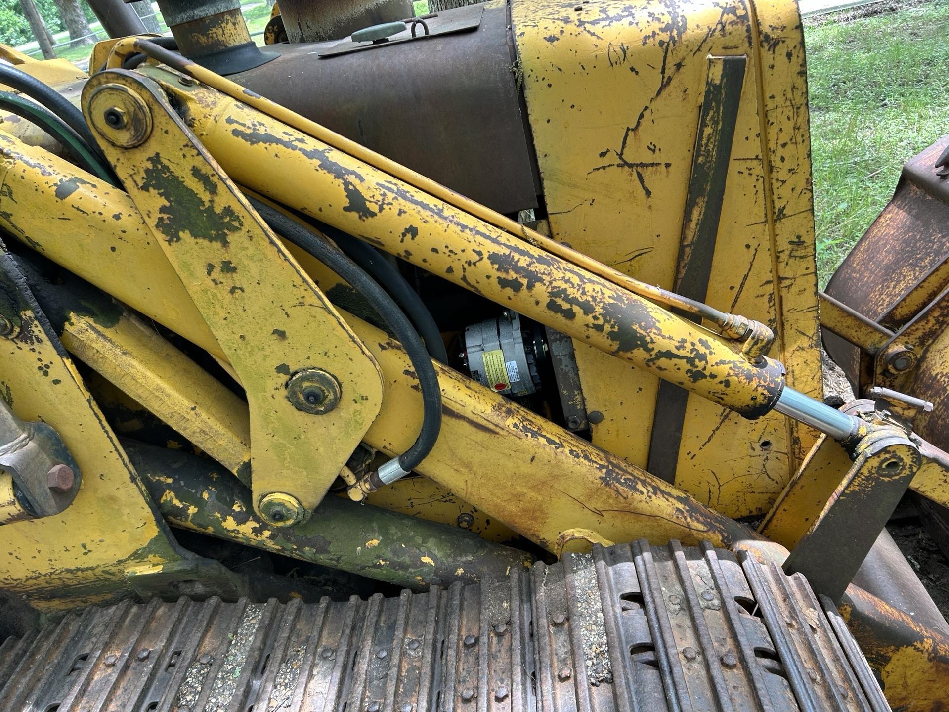 1985 John Deere 555A Image