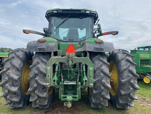 2023 John Deere 8R 410 Image