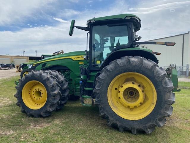 2023 John Deere 8R 410 Image