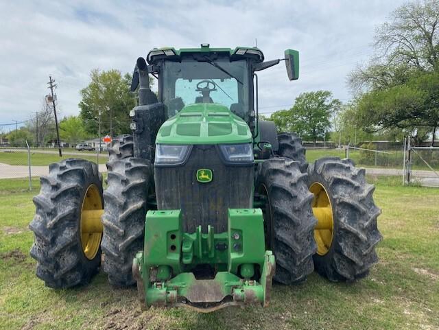 2023 John Deere 8R 410 Image