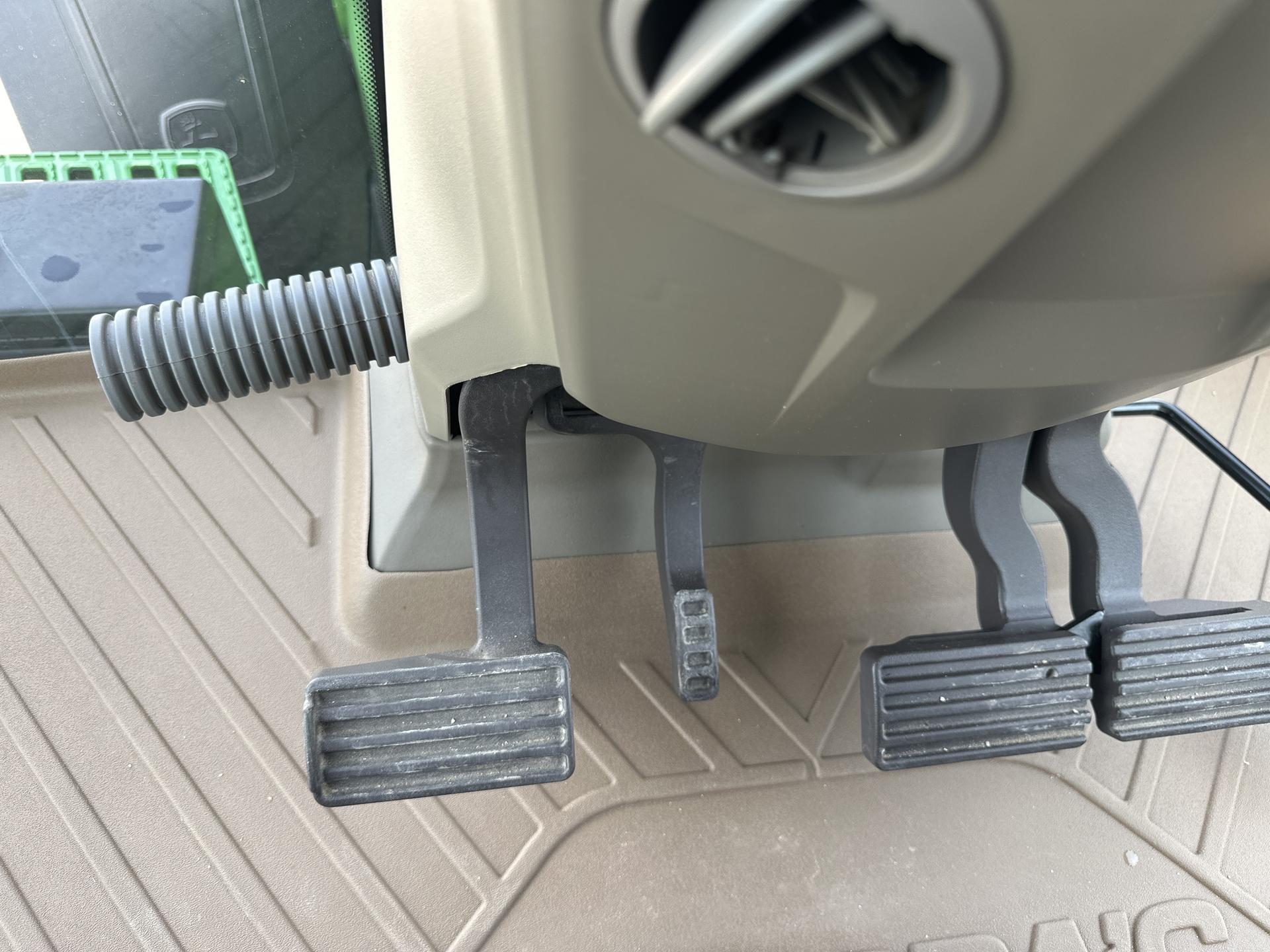 2022 John Deere 8R 250 Image