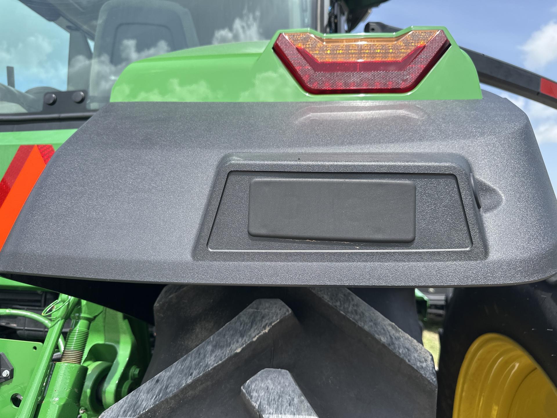 2022 John Deere 8R 250 Image