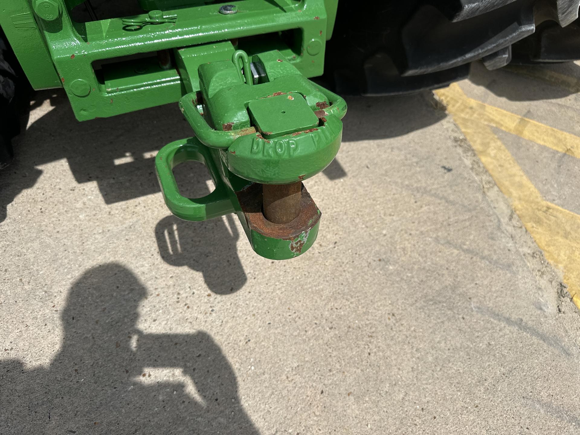 2022 John Deere 8R 250 Image
