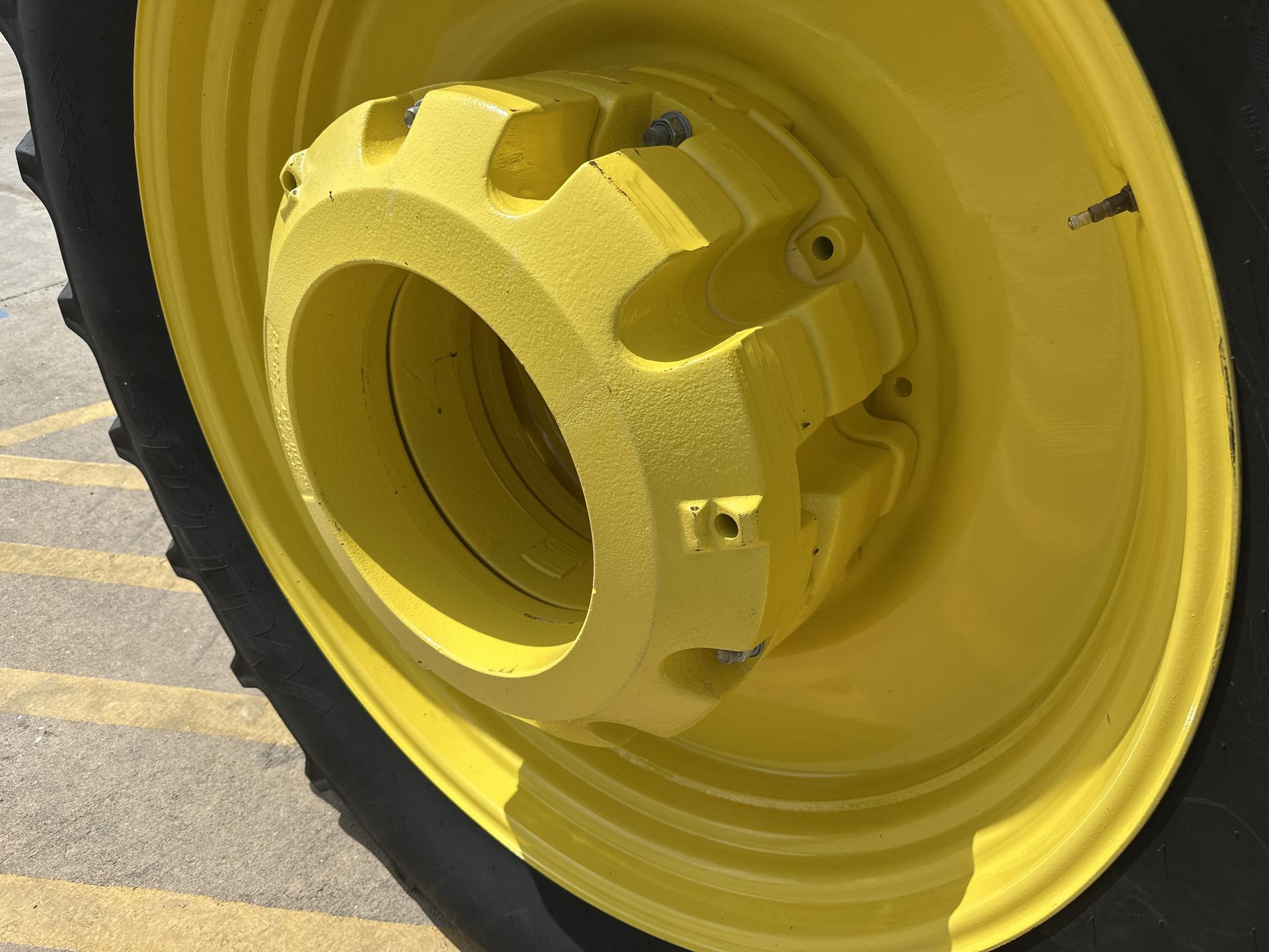 2022 John Deere 8R 250 Image