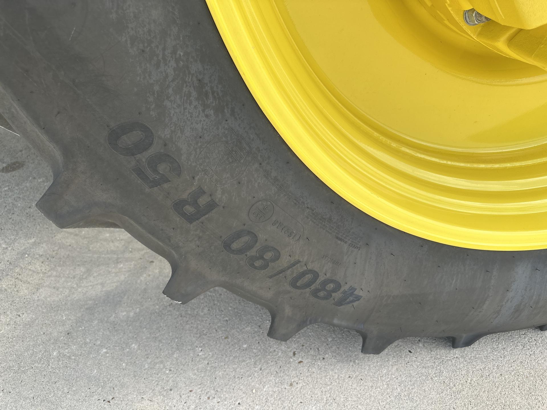 2022 John Deere 8R 250 Image
