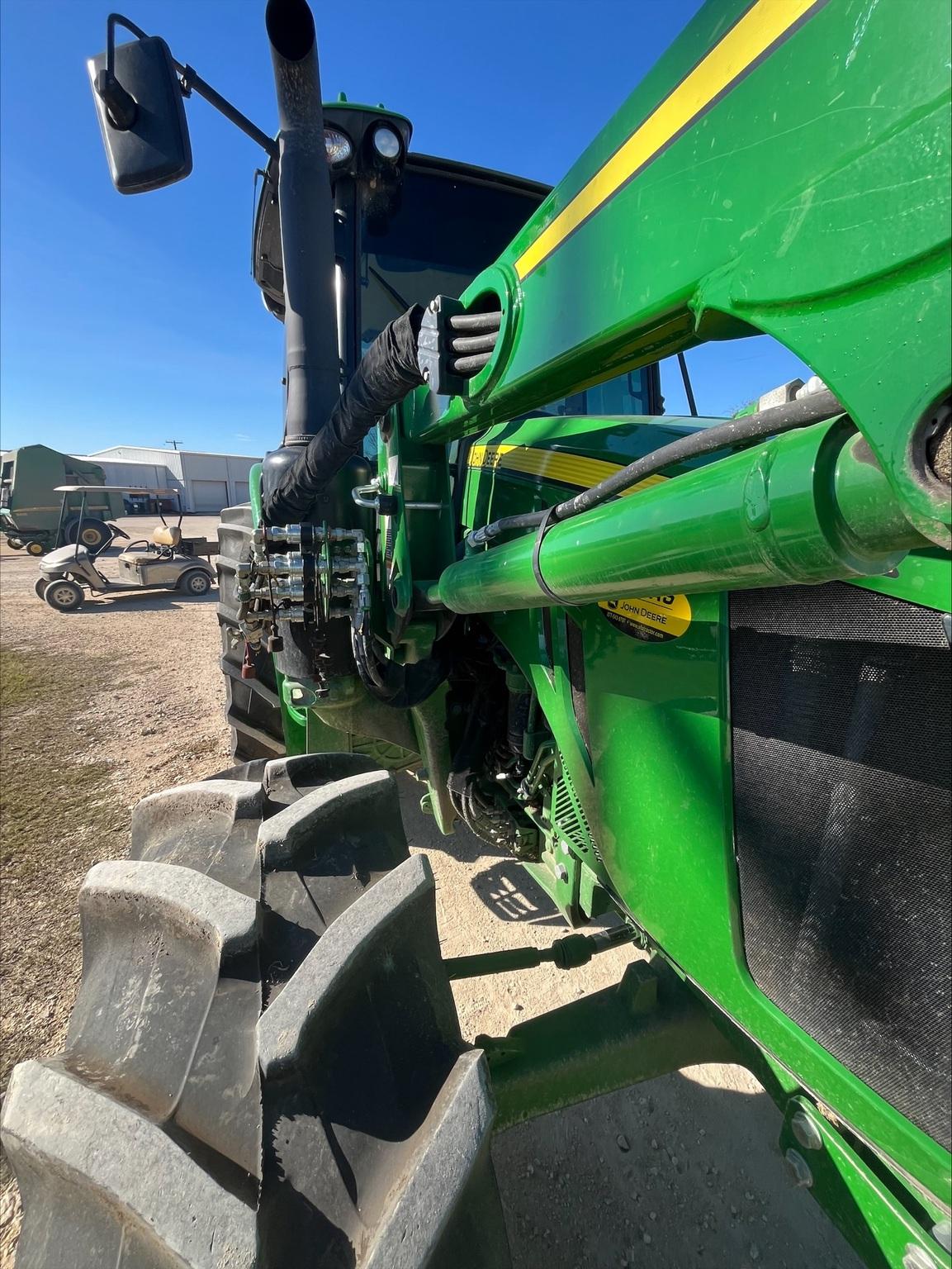 2022 John Deere 5125M Image