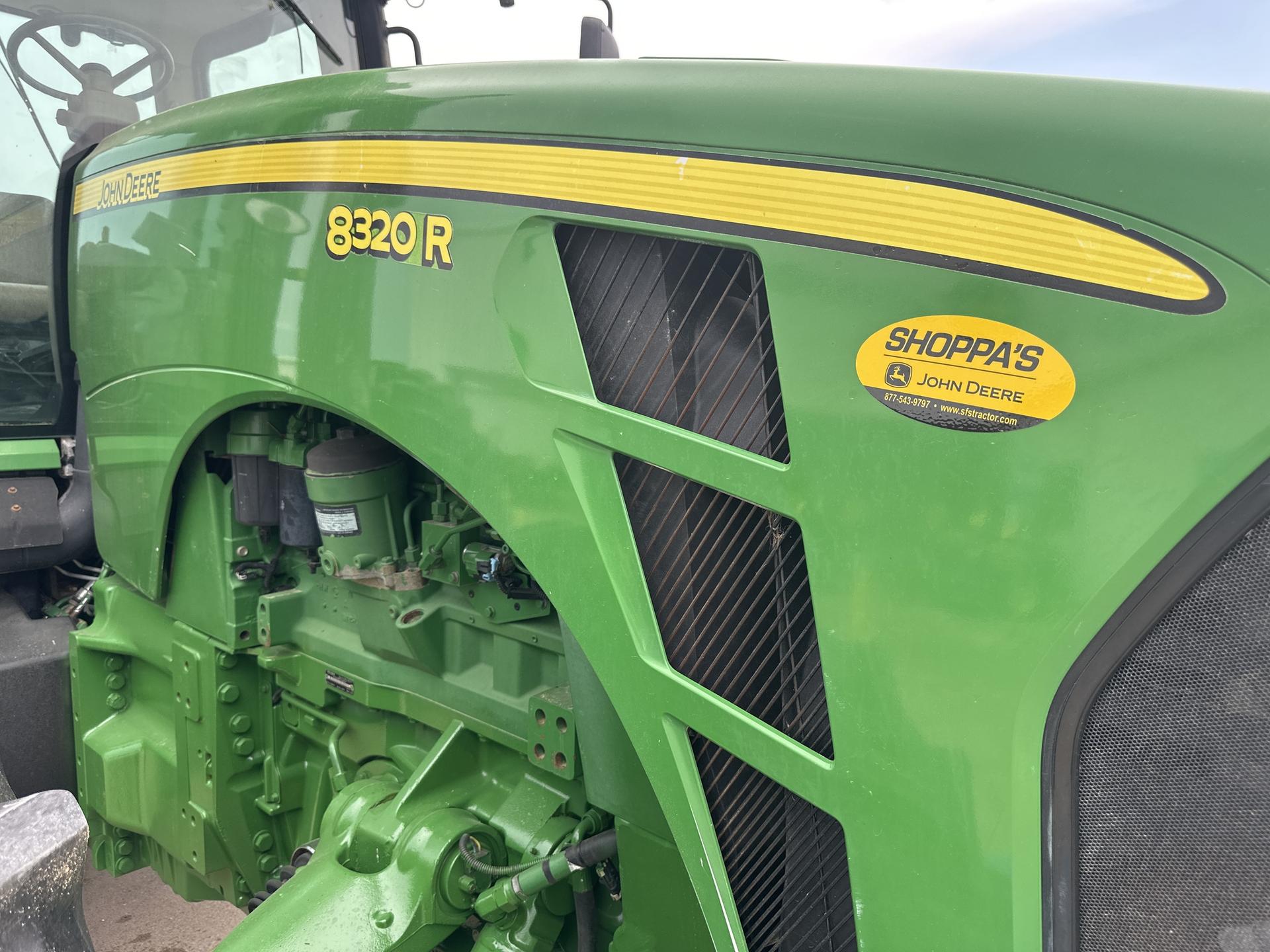 2010 John Deere 8320R Image